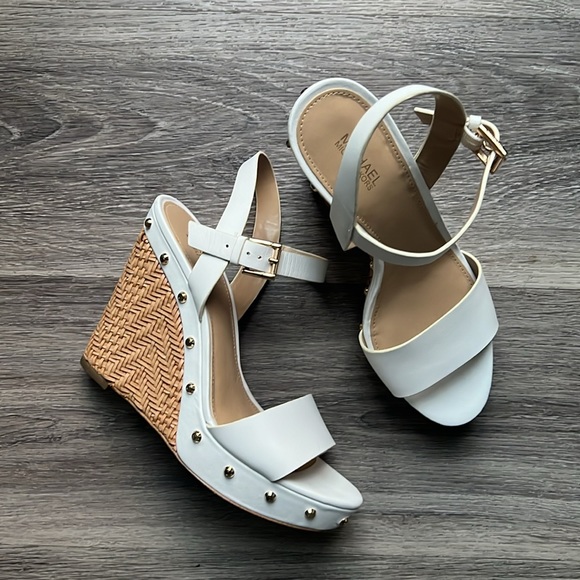 MICHAEL Michael Kors Shoes - MICHAEL MICHAEL KORS Ellen Leather Wedge in White Gold Studs 7M